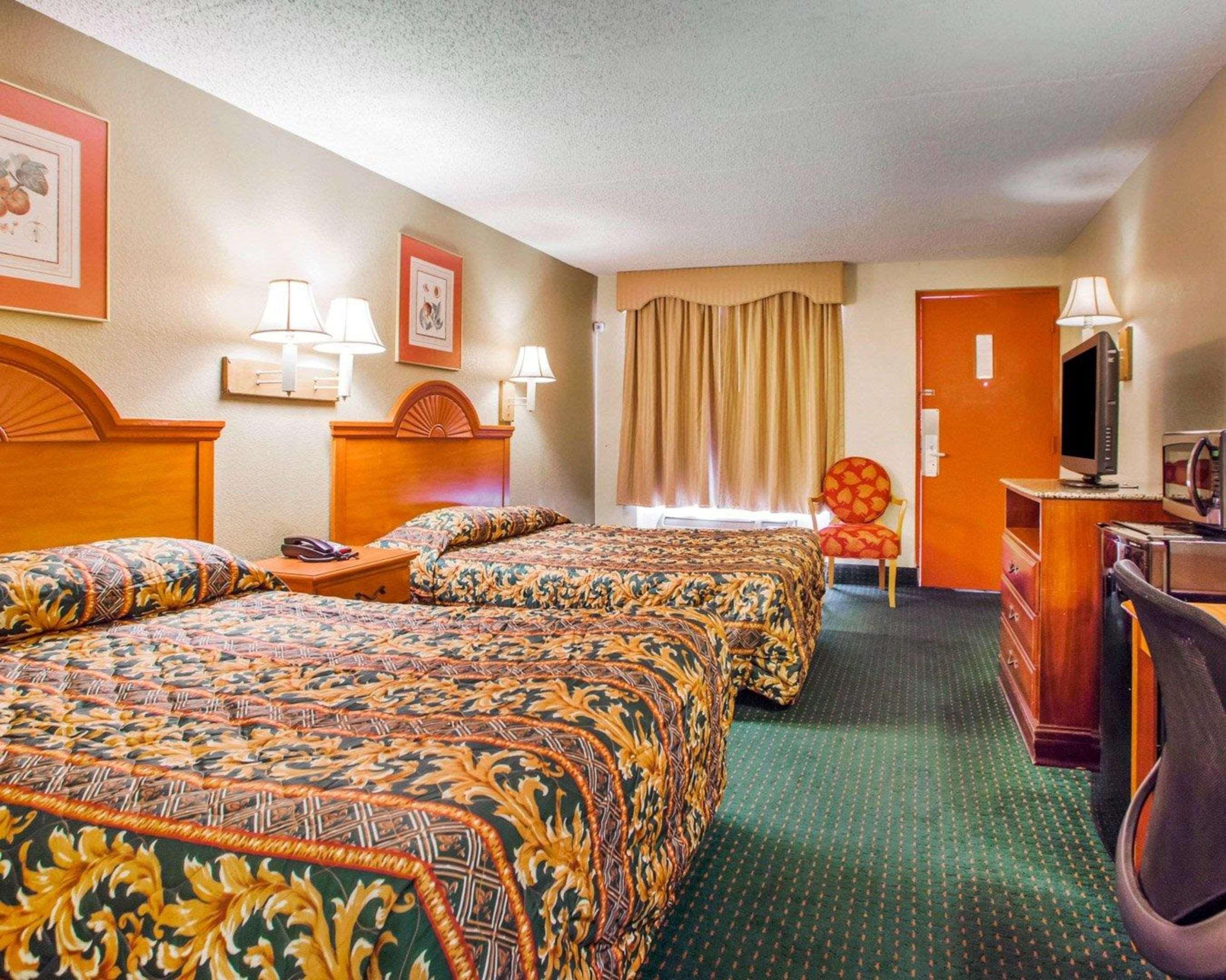 Rodeway Inn Mount Laurel Hwy 73 Buitenkant foto