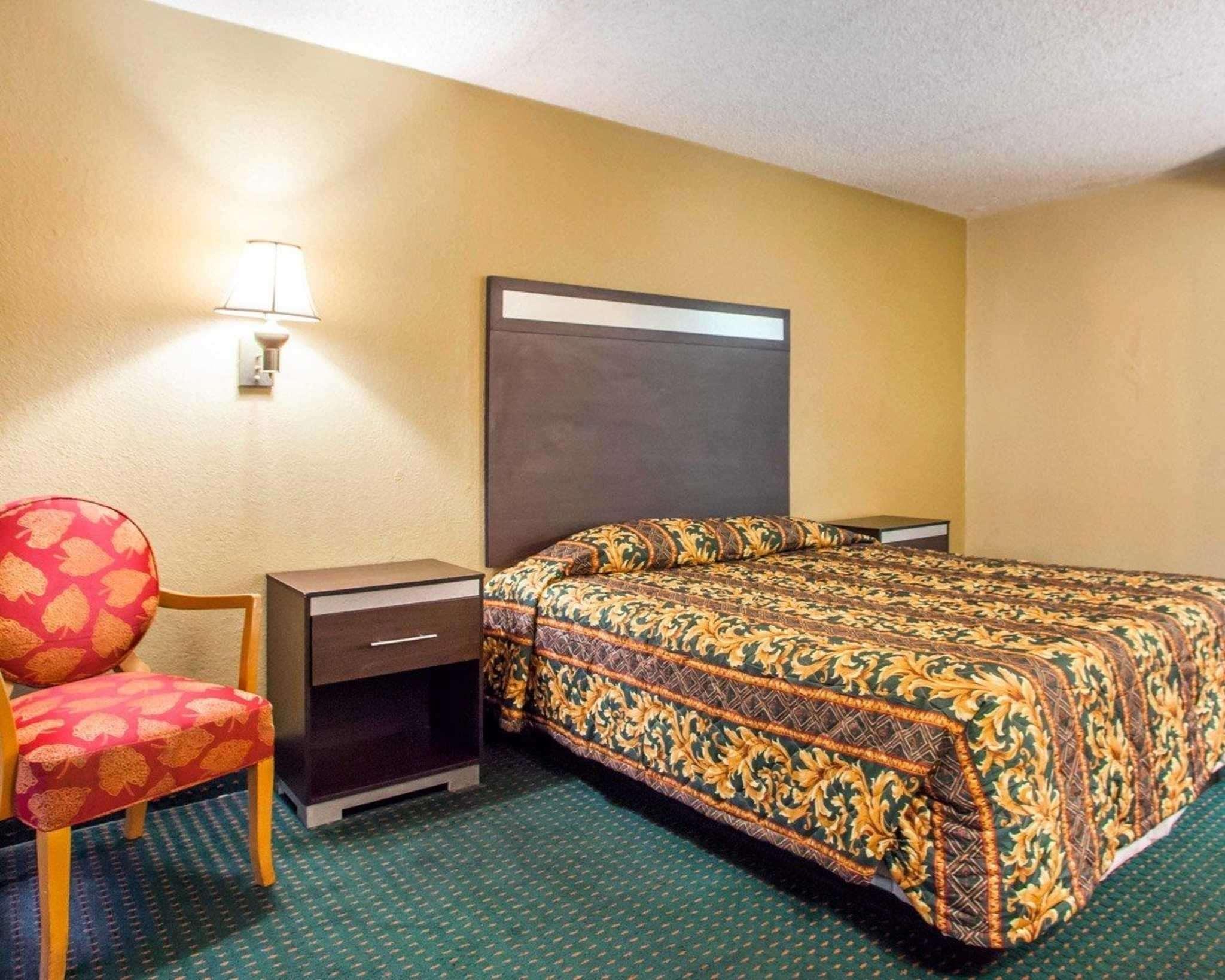 Rodeway Inn Mount Laurel Hwy 73 Buitenkant foto